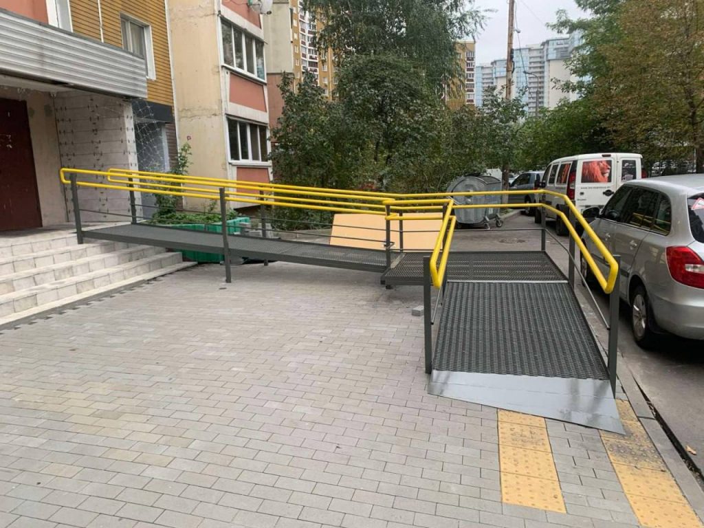 Пандусы для инвалидов — как выбрать?