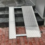 Надежный откидной пандус разноширокий, универсальный | УКРЛИФТ-СЕРВИС