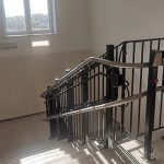 Надежный подъемник для МГН наклонный с поворотами | УКРЛИФТ-СЕРВИС