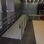 Надійний стаціонарний пандус із оцинкованої сталі | УКРЛІФТ-СЕРВІС