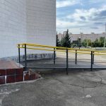Якісний пандус стаціонарний з двома поручнями | УКРЛІФТ-СЕРВІС