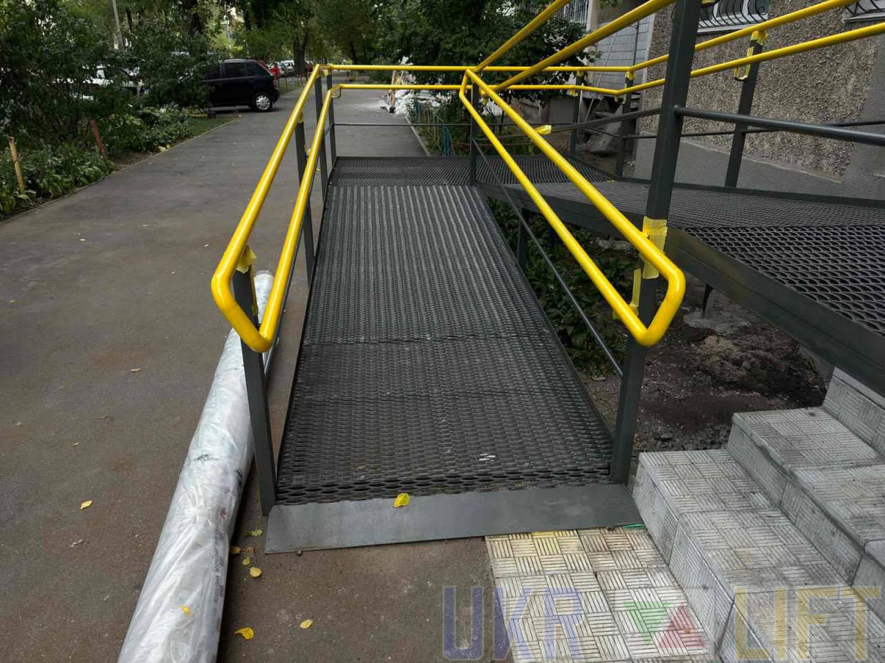 Міцний стаціонарний пандус із металу на замовлення | УКРЛІФТ-СЕРВІС