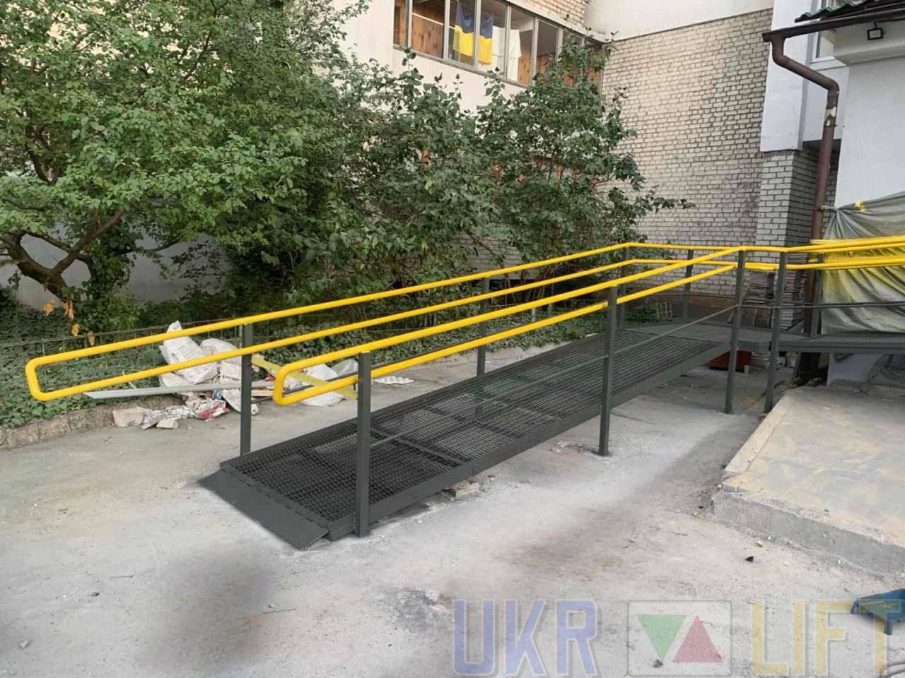 Якісний пандус стаціонарний з поручнями | УКРЛІФТ-СЕРВІС
