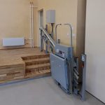 Зносостійка платформа підйомна стаціонарна для інвалідів | УКРЛІФТ-СЕРВІС