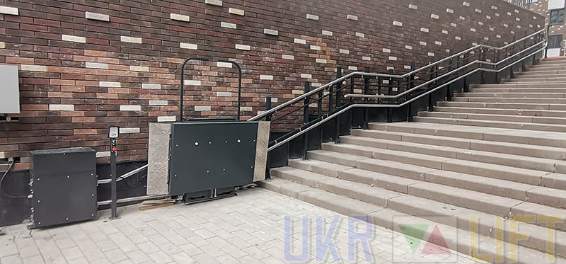 Високоякісний підйомник для інвалідів похилого переміщення з прямою траєкторією | УКРЛІФТ-СЕРВІС