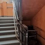 Добротний похилий підйомник для людей з інвалідністю зі складною траєкторією | УКРЛІФТ-СЕРВІС